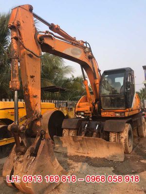 Máy đào bánh lốp 0.5m3